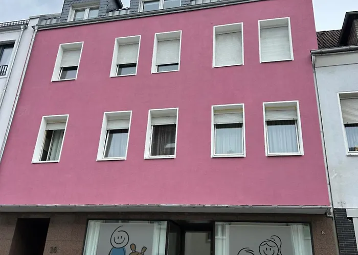 Zentrales Mit Netflix, Kaffee & Parkplaetzen * Paderborn