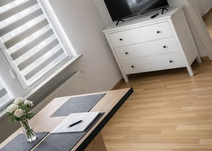 Zentrales Mit Netflix, Kaffee & Parkplaetzen *